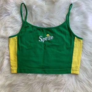 ❣️4/$25❣️ CROPPED TANK TOP